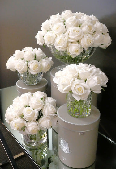 Grand Rose Bud Bouquet - Silver Badge - Ivory White - LRB01 (Carton of 1)